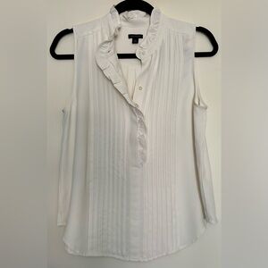 NWOT Ann Taylor sleeveless shell